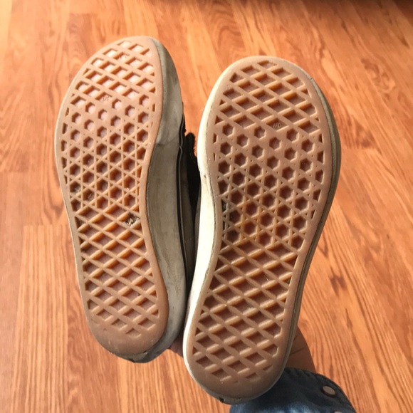 Vans Hi Tops with Shark design size 12.5 kids - Picture 7 of 7